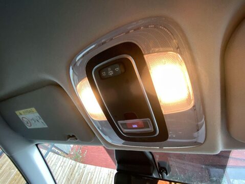 Hyundai BAYON 1.0 T-GDi MHEV SE Connect SUV 5dr Petrol Hybrid DCT Euro 6 (s/s) (100 ps) B 16