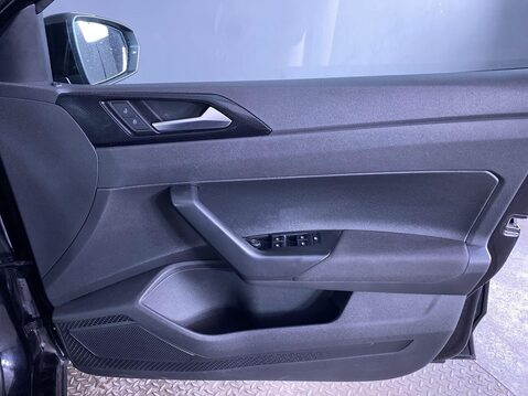 Volkswagen Polo 1.0 EVO Life Hatchback 5dr Petrol Manual Euro 6 (s/s) (80 ps) 27