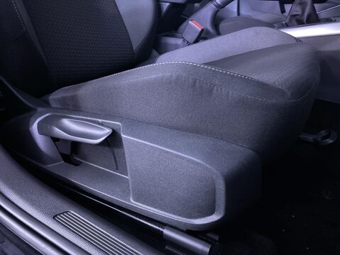 Volkswagen Polo 1.0 EVO Life Hatchback 5dr Petrol Manual Euro 6 (s/s) (80 ps) 26