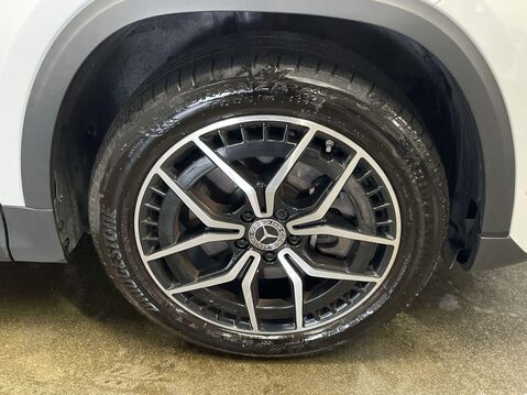 Mercedes-Benz EQA EQA 250 66.5kWh AMG Line (Premium) SUV 5dr Electric Auto (190 ps) Panoramic 12