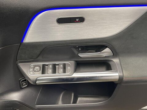 Mercedes-Benz EQA EQA 250 66.5kWh AMG Line (Premium) SUV 5dr Electric Auto (190 ps) Panoramic 26