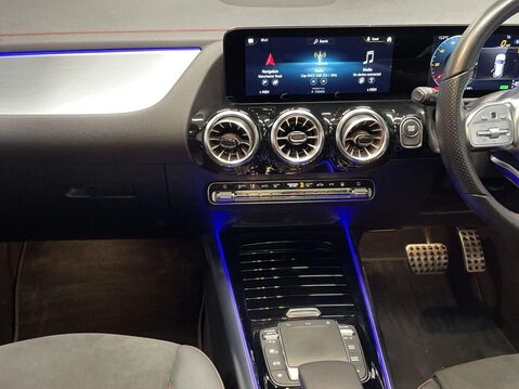 Mercedes-Benz EQA EQA 250 66.5kWh AMG Line (Premium) SUV 5dr Electric Auto (190 ps) Panoramic 16