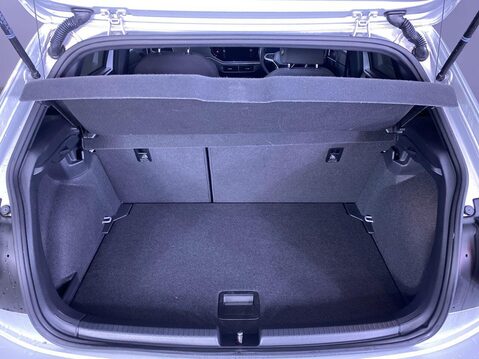 Volkswagen Polo 1.0 TSI R-Line Hatchback 5dr Petrol DSG Euro 6 (s/s) (110 ps) 13