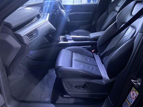Audi E-Tron 55 S line Sportback 5dr Electric Auto quattro 95kWh (11kW Charger) (408 ps) 17