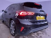 Ford Focus 1.0T EcoBoost ST-Line Hatchback 5dr Petrol Manual Euro 6 (s/s) (125 ps) 1 O 14