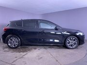 Ford Focus 1.0T EcoBoost ST-Line Hatchback 5dr Petrol Manual Euro 6 (s/s) (125 ps) 1 O 9