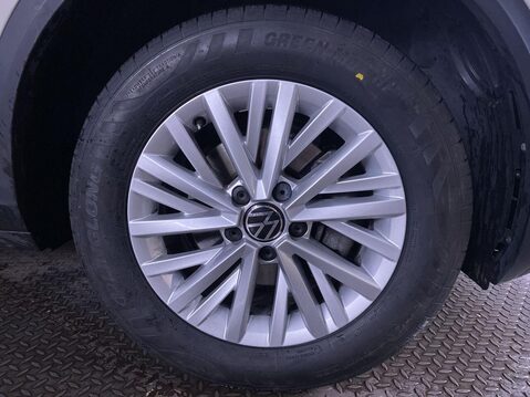 Volkswagen T-Roc 1.0 TSI Life SUV 5dr Petrol Manual Euro 6 (s/s) (110 ps) 12