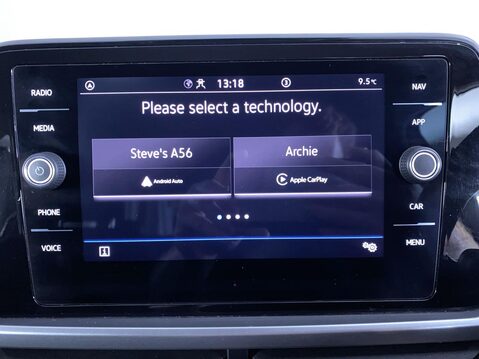 Volkswagen T-Roc 1.0 TSI Life SUV 5dr Petrol Manual Euro 6 (s/s) (110 ps) 32