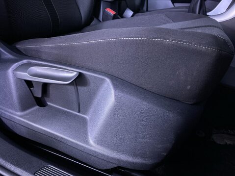 Volkswagen T-Roc 1.0 TSI Life SUV 5dr Petrol Manual Euro 6 (s/s) (110 ps) 26