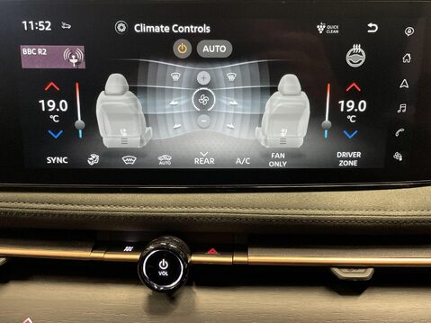 Nissan ARIYA 87kWh Evolve SUV 5dr Electric Auto 22kW Charger (242 ps) One Owner 28