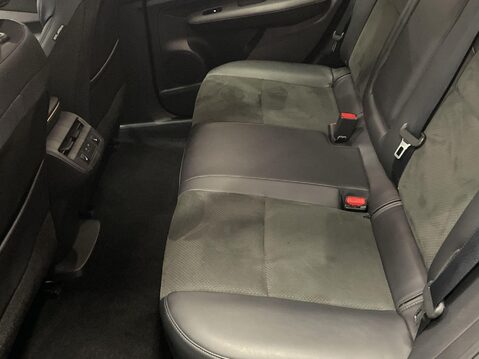 Nissan ARIYA 87kWh Evolve SUV 5dr Electric Auto 22kW Charger (242 ps) One Owner 18