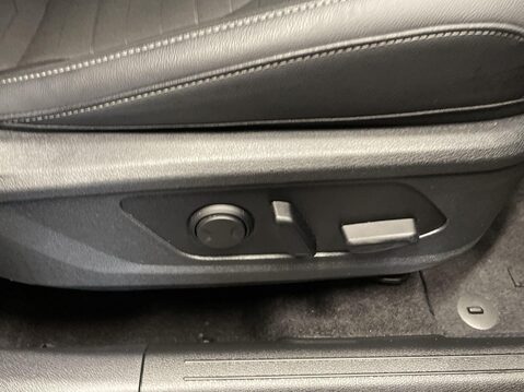 Kia Sportage 1.6 T-GDi MHEV 3 SUV 5dr Petrol Hybrid Manual Euro 6 (s/s) (157 bhp) 1 Owne 24