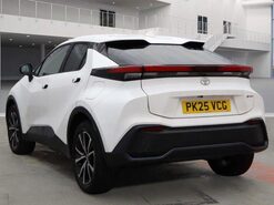 Toyota C-HR 2.0 VVT 13.6kWh Design SUV 5dr Petrol Plug-in Hybrid CVT Euro 6 (s/s) (223