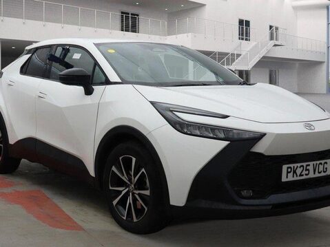 Toyota C-HR 2.0 VVT 13.6kWh Design SUV 5dr Petrol Plug-in Hybrid CVT Euro 6 (s/s) (223 1