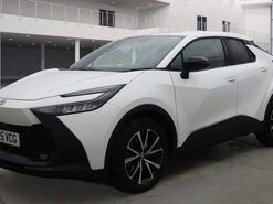 Toyota C-HR 2.0 VVT 13.6kWh Design SUV 5dr Petrol Plug-in Hybrid CVT Euro 6 (s/s) (223