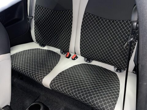 Fiat 500 1.2 Star Hatchback 3dr Petrol Manual Euro 6 (s/s) (69 bhp) Bluetooth 19