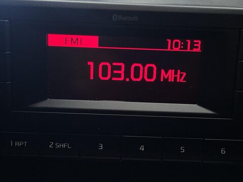 Kia Picanto 1.0 2 Hatchback 5dr Petrol Manual Euro 6 (66 bhp) Bluetooth 26