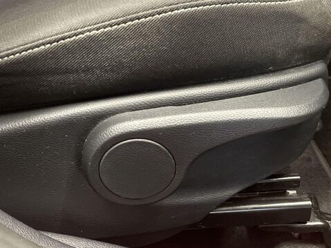 Kia Picanto 1.0 2 Hatchback 5dr Petrol Manual Euro 6 (66 bhp) Bluetooth 23