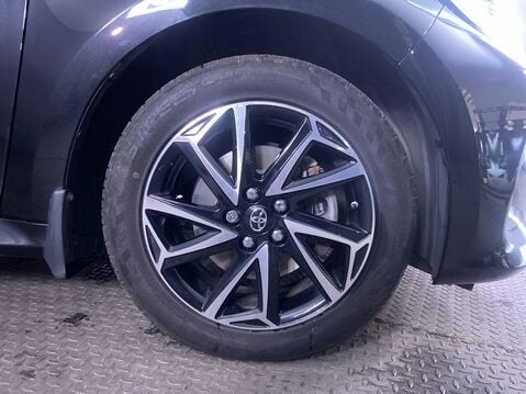 Toyota Yaris 1.5 VVT-h Design Hatchback 5dr Petrol Hybrid E-CVT Euro 6 (s/s) (116 ps) DA 12