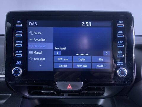 Toyota Yaris 1.5 VVT-h Design Hatchback 5dr Petrol Hybrid E-CVT Euro 6 (s/s) (116 ps) DA 30