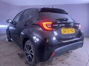 Toyota Yaris 1.5 VVT-h Design Hatchback 5dr Petrol Hybrid E-CVT Euro 6 (s/s) (116 ps) DA 14