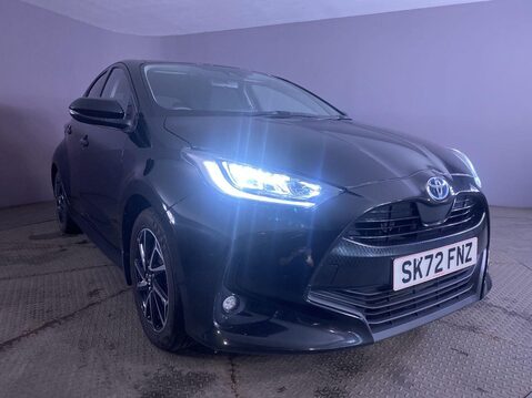 Toyota Yaris 1.5 VVT-h Design Hatchback 5dr Petrol Hybrid E-CVT Euro 6 (s/s) (116 ps) DA 11