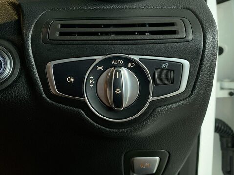 Mercedes-Benz GLC 2.0 GLC220d AMG Line (Premium) SUV 5dr Diesel G-Tronic+ 4MATIC Euro 6 (s/s) 23