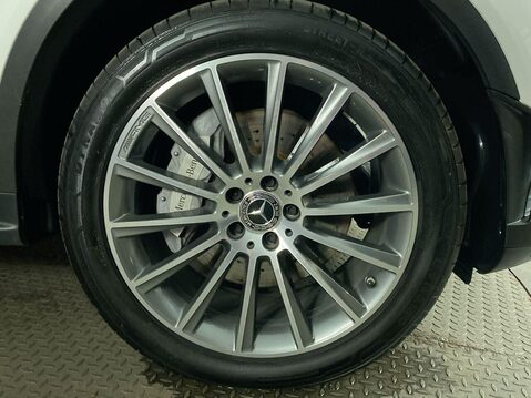 Mercedes-Benz GLC 2.0 GLC220d AMG Line (Premium) SUV 5dr Diesel G-Tronic+ 4MATIC Euro 6 (s/s) 12