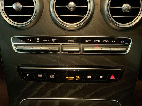 Mercedes-Benz GLC 2.0 GLC220d AMG Line (Premium) SUV 5dr Diesel G-Tronic+ 4MATIC Euro 6 (s/s) 31