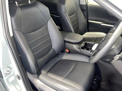 Toyota Rav4 2.5 VVT-h GPF Excel SUV 5dr Petrol Hybrid CVT Euro 6 (s/s) (218 ps) Reverse 13