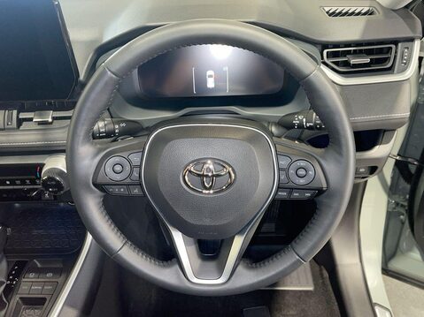 Toyota Rav4 2.5 VVT-h GPF Excel SUV 5dr Petrol Hybrid CVT Euro 6 (s/s) (218 ps) Reverse 19