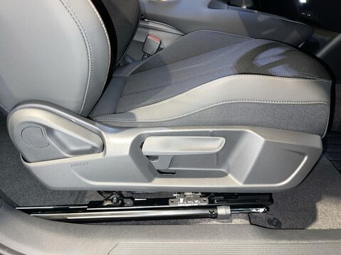 Cupra Tavascan 77kWh V1 SUV Coupe 5dr Electric Auto (286 ps) 1 Owner - Sensors - Sat Nav 23