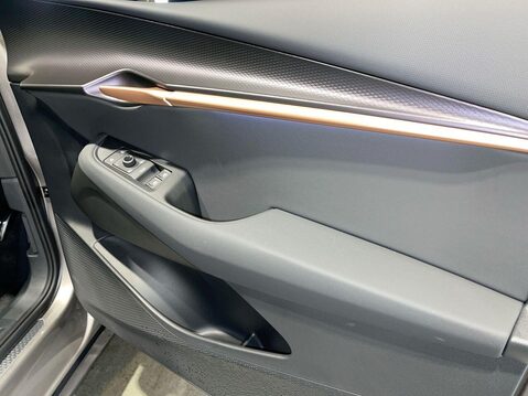 Cupra Tavascan 77kWh V1 SUV Coupe 5dr Electric Auto (286 ps) 1 Owner - Sensors - Sat Nav 24