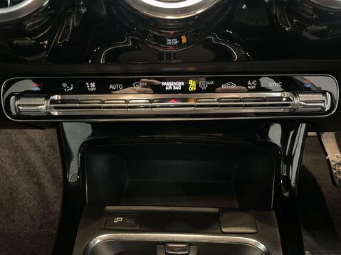 Mercedes-Benz A Class 1.3 A180 Sport (Executive) Hatchback 5dr Petrol Manual Euro 6 (s/s) (136 ps 28