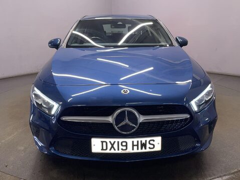 Mercedes-Benz A Class 1.3 A180 Sport (Executive) Hatchback 5dr Petrol Manual Euro 6 (s/s) (136 ps 10