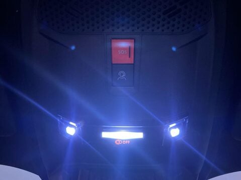 Peugeot 2008 1.2 HYBRID GT SUV 5dr Petrol Hybrid e-DSC6 Euro 6 (s/s) (136 ps) 1 Owner - 18