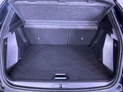 Peugeot 2008 1.2 HYBRID GT SUV 5dr Petrol Hybrid e-DSC6 Euro 6 (s/s) (136 ps) 1 Owner - 13