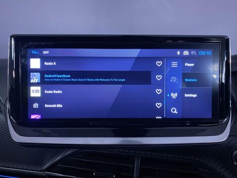 Peugeot 2008 1.2 HYBRID GT SUV 5dr Petrol Hybrid e-DSC6 Euro 6 (s/s) (136 ps) 1 Owner - 30