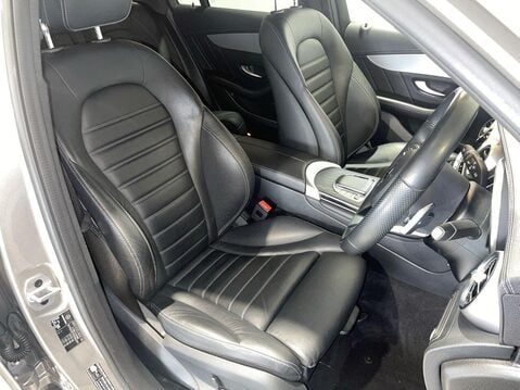 Mercedes-Benz GLC 2.0 GLC300d AMG Line (Premium) SUV 5dr Diesel G-Tronic+ 4MATIC Euro 6 (s/s) 14