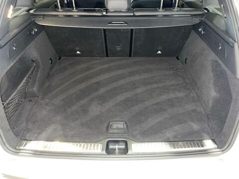 Mercedes-Benz GLC 2.0 GLC300d AMG Line (Premium) SUV 5dr Diesel G-Tronic+ 4MATIC Euro 6 (s/s) 12