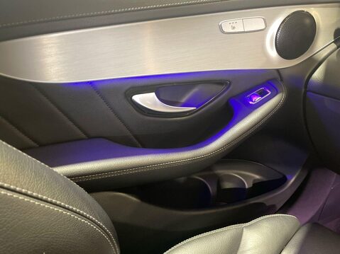 Mercedes-Benz GLC 2.0 GLC300d AMG Line (Premium) SUV 5dr Diesel G-Tronic+ 4MATIC Euro 6 (s/s) 22