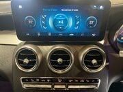 Mercedes-Benz GLC 2.0 GLC300d AMG Line (Premium) SUV 5dr Diesel G-Tronic+ 4MATIC Euro 6 (s/s) 28