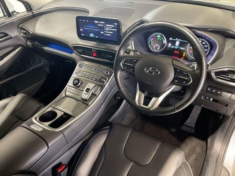 Hyundai SANTA FE 1.6 h T-GDi Premium SUV 5dr Petrol Hybrid Auto Euro 6 (s/s) (230 ps) Leathe 15