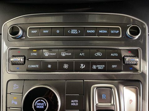 Hyundai SANTA FE 1.6 h T-GDi Premium SUV 5dr Petrol Hybrid Auto Euro 6 (s/s) (230 ps) Leathe 28