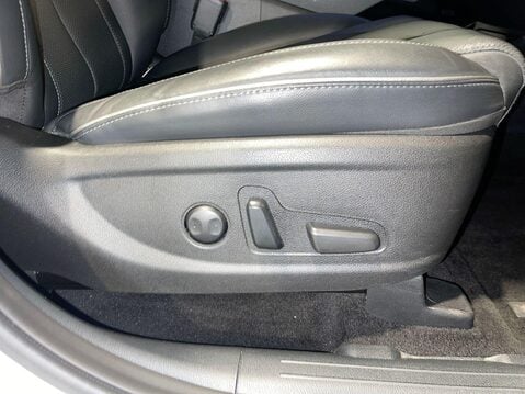 Hyundai SANTA FE 1.6 h T-GDi Premium SUV 5dr Petrol Hybrid Auto Euro 6 (s/s) (230 ps) Leathe 24