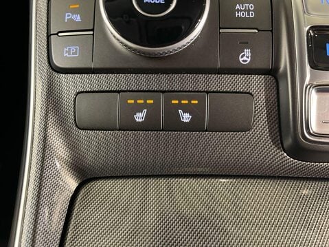 Hyundai SANTA FE 1.6 h T-GDi Premium SUV 5dr Petrol Hybrid Auto Euro 6 (s/s) (230 ps) Leathe 23