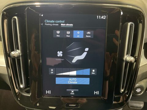 Volvo XC40 1.5h T4 Recharge 10.7kWh Core SUV 5dr Petrol Plug-in Hybrid Auto Euro 6 (s/ 26