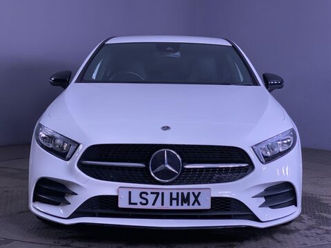 Mercedes-Benz A Class 2.0 A180d AMG Line Edition (Executive) Hatchback 5dr Diesel 8G-DCT Euro 6 ( 3