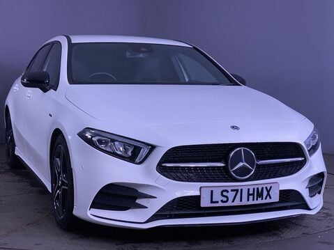 Mercedes-Benz A Class 2.0 A180d AMG Line Edition (Executive) Hatchback 5dr Diesel 8G-DCT Euro 6 ( 1