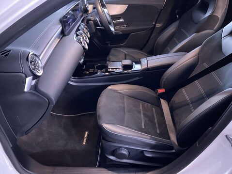 Mercedes-Benz A Class 2.0 A180d AMG Line Edition (Executive) Hatchback 5dr Diesel 8G-DCT Euro 6 ( 17